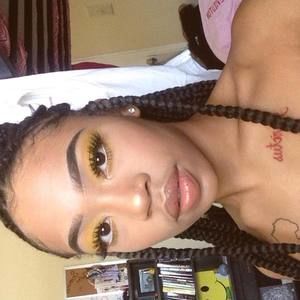 Meet your Posher, Evanaa